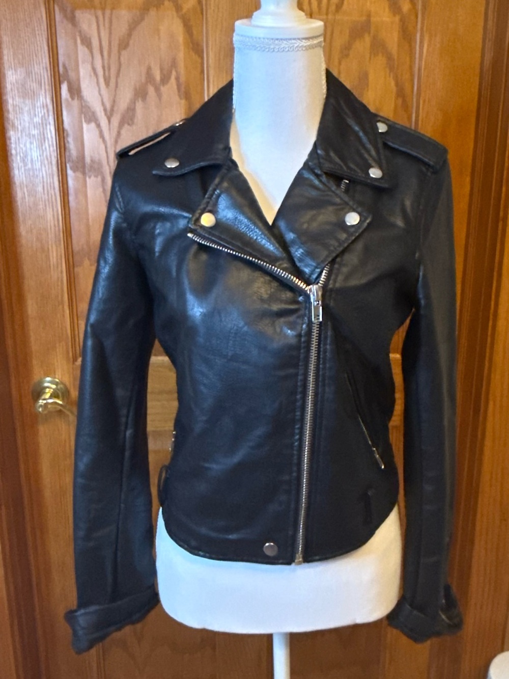 Wild Fable Black Faux Leather Moto Biker Jacket Full Zip Asymmetric Size XS